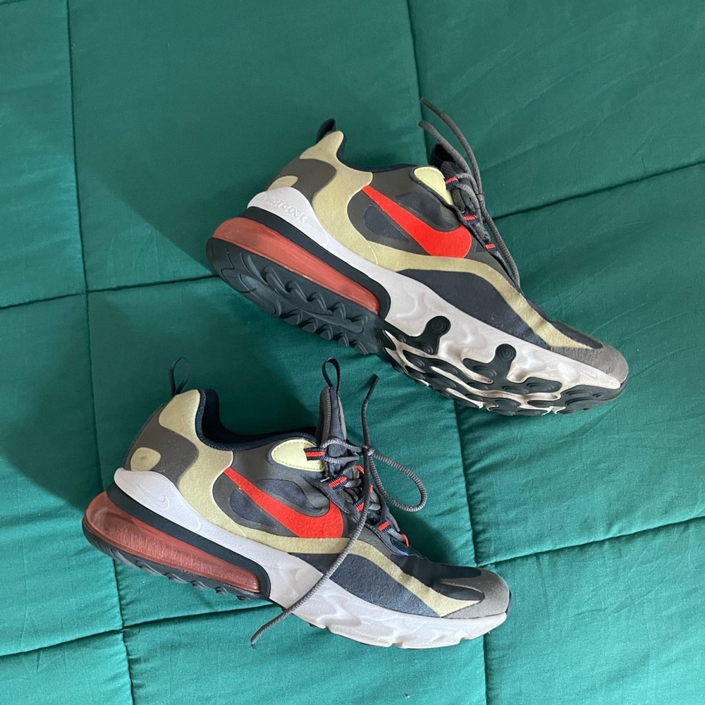 Nike air 270 react
